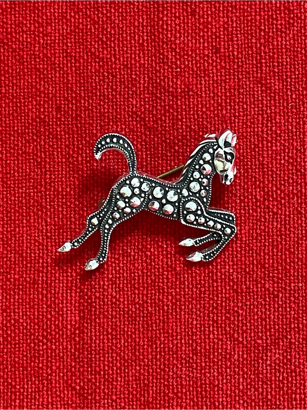 Vintage Silver Marcasite Horse Brooch - Sparkling Pony Pin 3.5cm x 2cm